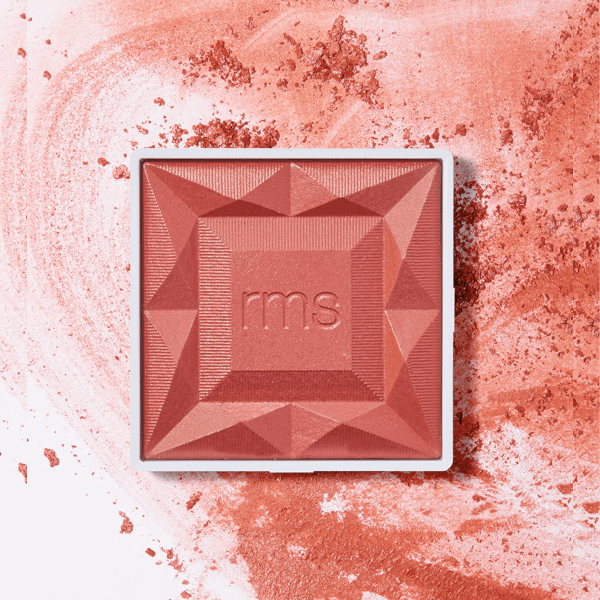 Offener ReDimension Hydra Powder Blush in der Farbe Sangria auf Farb- und Texturbeispiel.