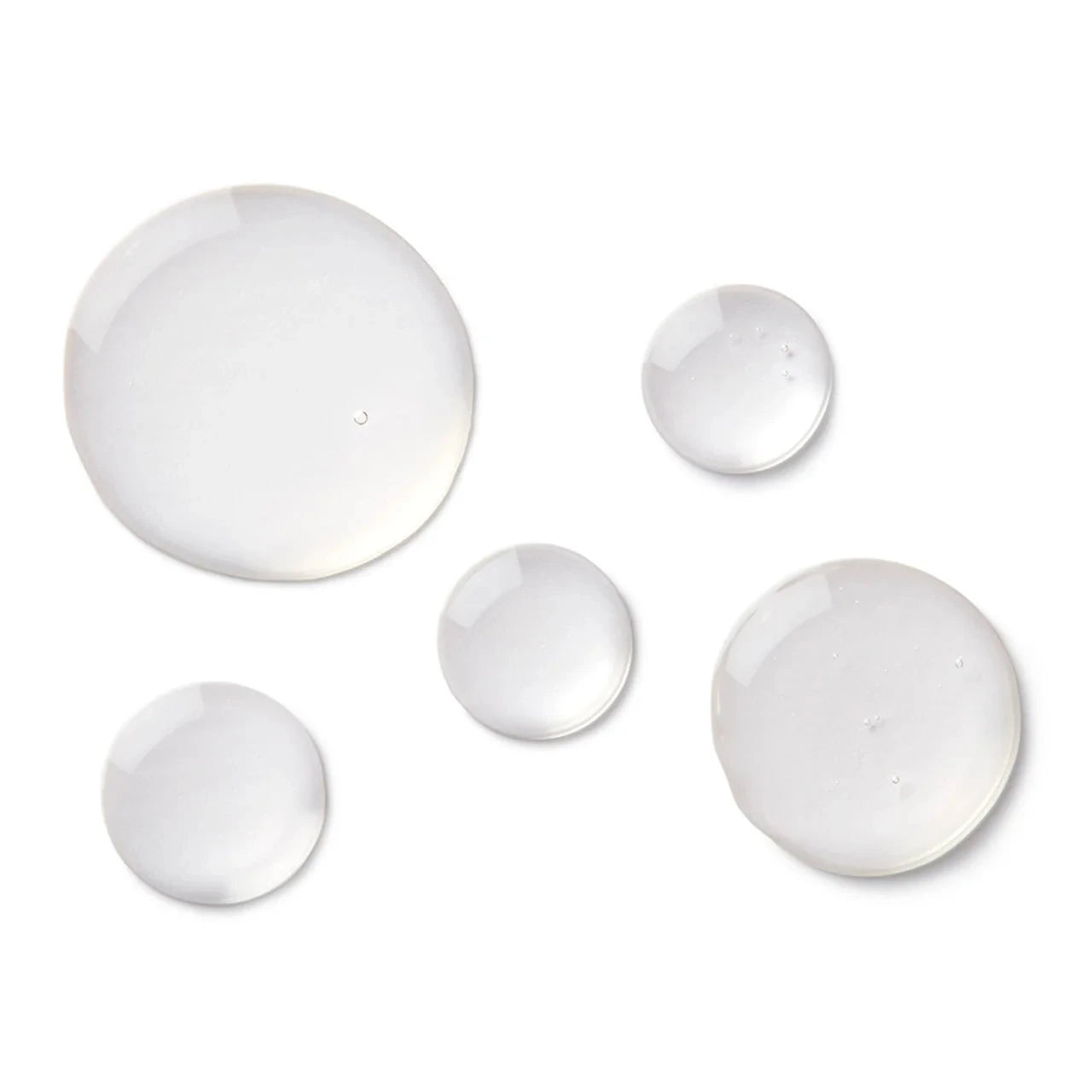 Retinol Textur Tropfen auf weißem Hintergrund