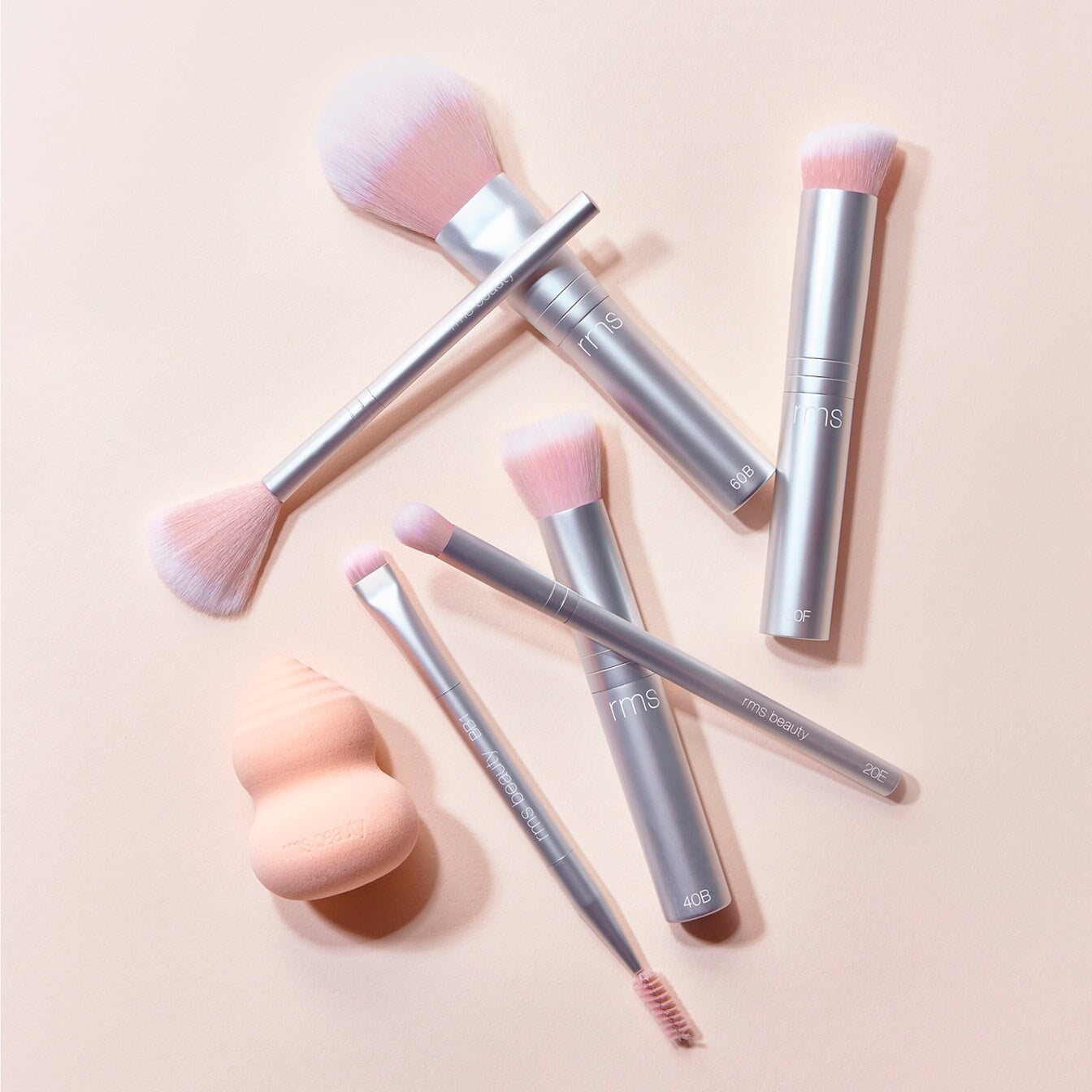 Skin2Skin Classic Fan Brush 70H | RMS - Puder- /Hightlighterpinsel