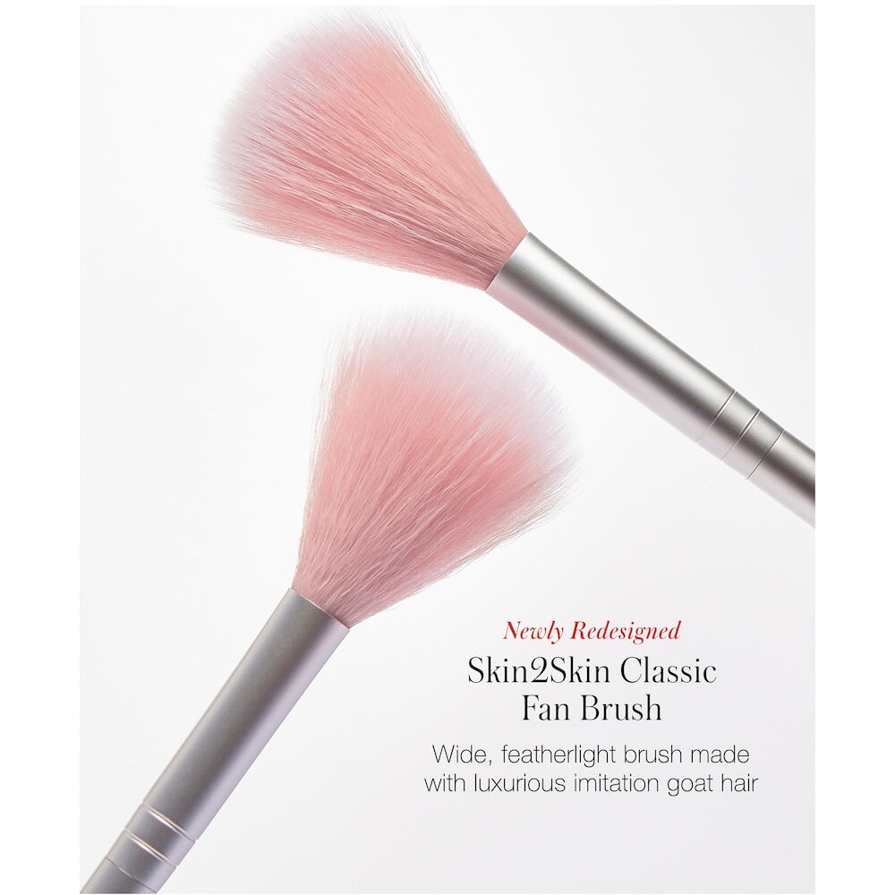 Skin2Skin Classic Fan Brush 70H | RMS - Puder- /Hightlighterpinsel North Glow