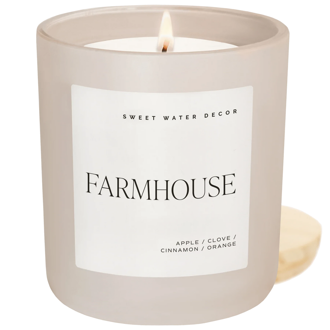 Sojawachskerze "FARMHOUSE" von Sweet Water Decor.