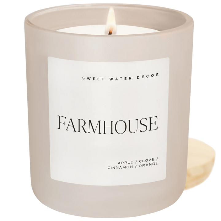 Sojawachskerze "FARMHOUSE" von Sweet Water Decor.