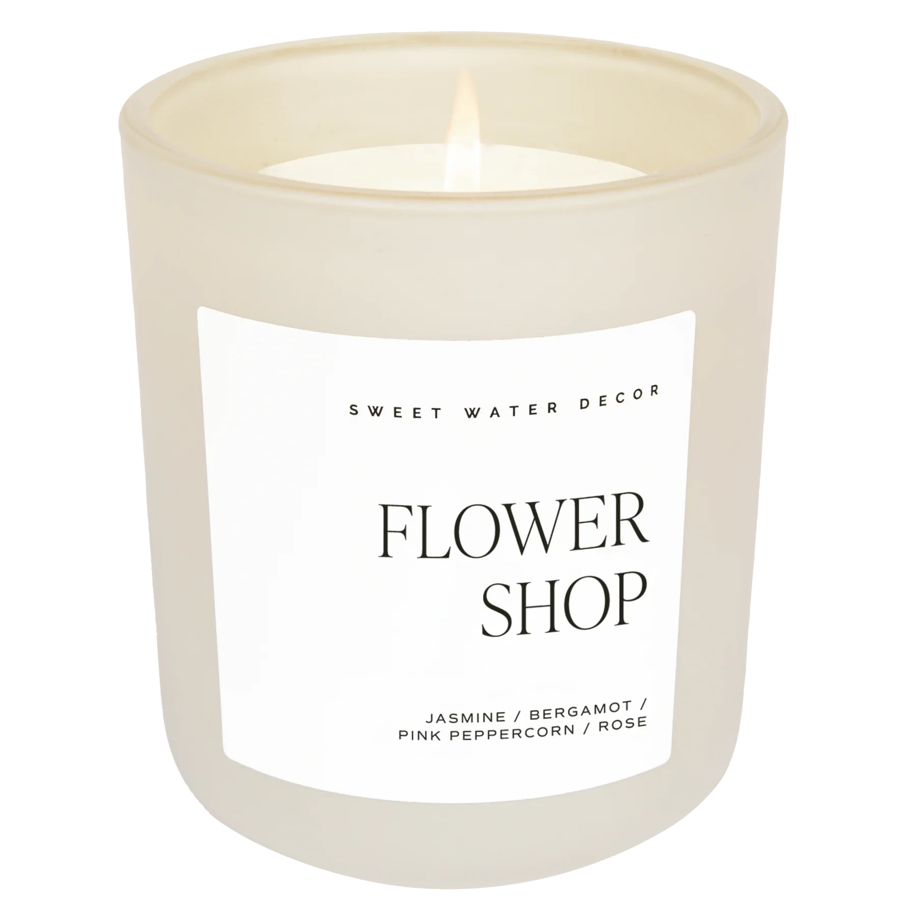 Kerze in cremefarbenem Milchglas "FLOWER SHOP" von Sweet Water Decor vor weißem Hintergrund