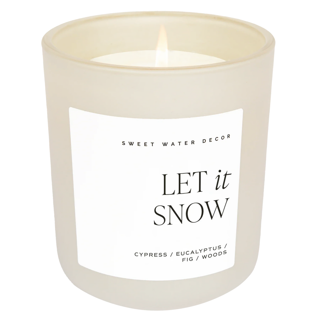 Sweet Water Decor Duftkerze Let It Snow im Milchglas. North Glow