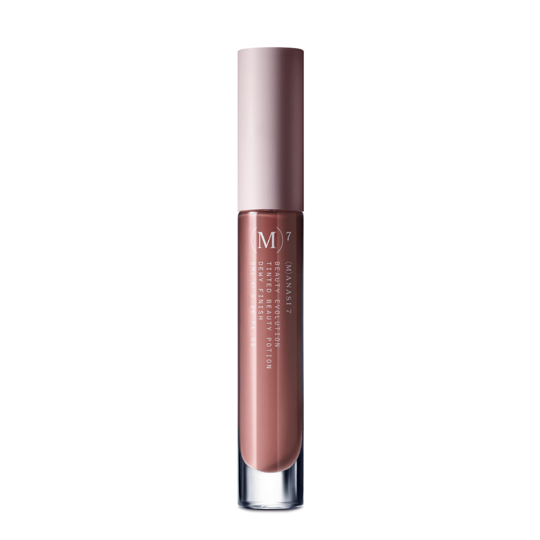 Manasi 7 Tinted Beauty Potion SIMONKAI Lipgloss vor weißem Hintergrund. North Glow