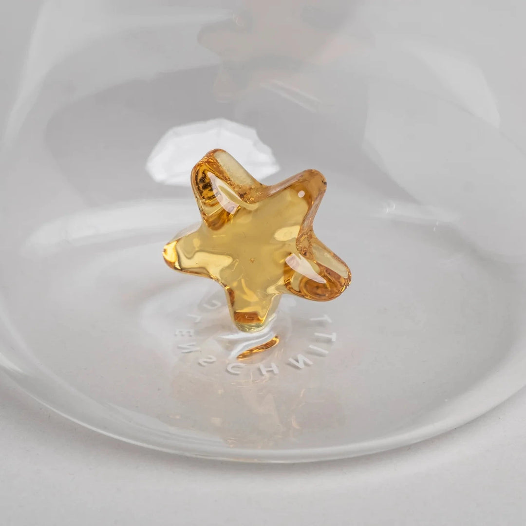 Detailaufnahme Stern aus dem Glas Sternfigur von Eulenschnitt. North Glow