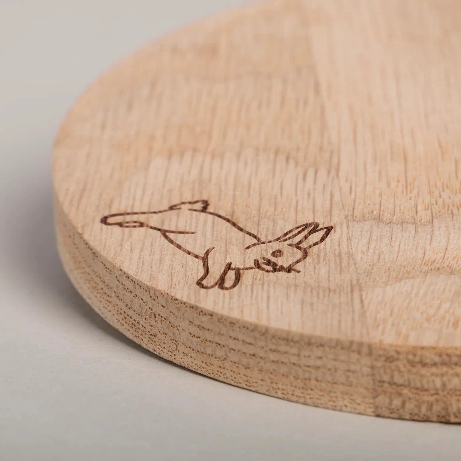 Ein Teil des Untersetzers "Kaninchen", wo das Kaninchen zu sehen ist.