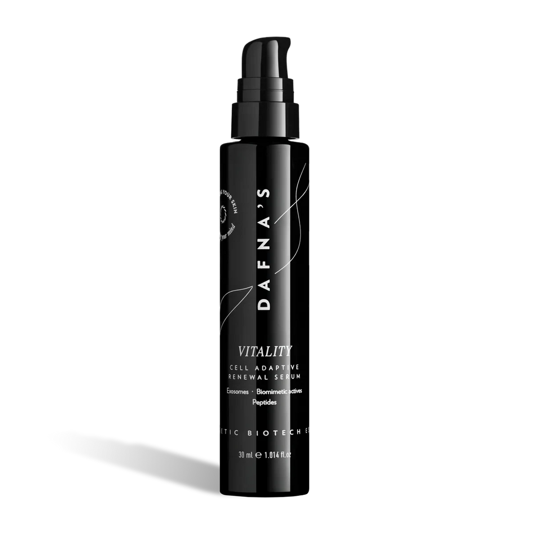 Vitality Serum von Dafna´s vor weißem Hintergrund.