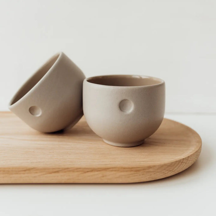 Stylische Cappuccino Tasse Keramik Ruhepunkt - sandgrau