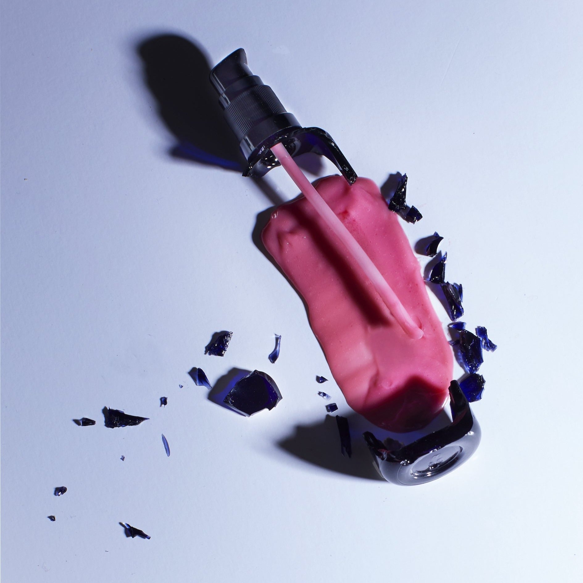 Lilfox Acid Glow pinke Textur in zerbrochenee Flasche 