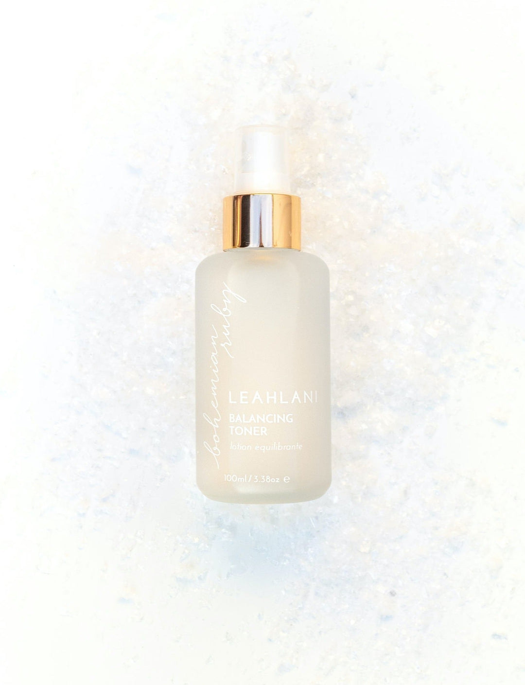 Leahlani Bohemian Ruby Toning Mist Flasche vor weißem Hintergrund
