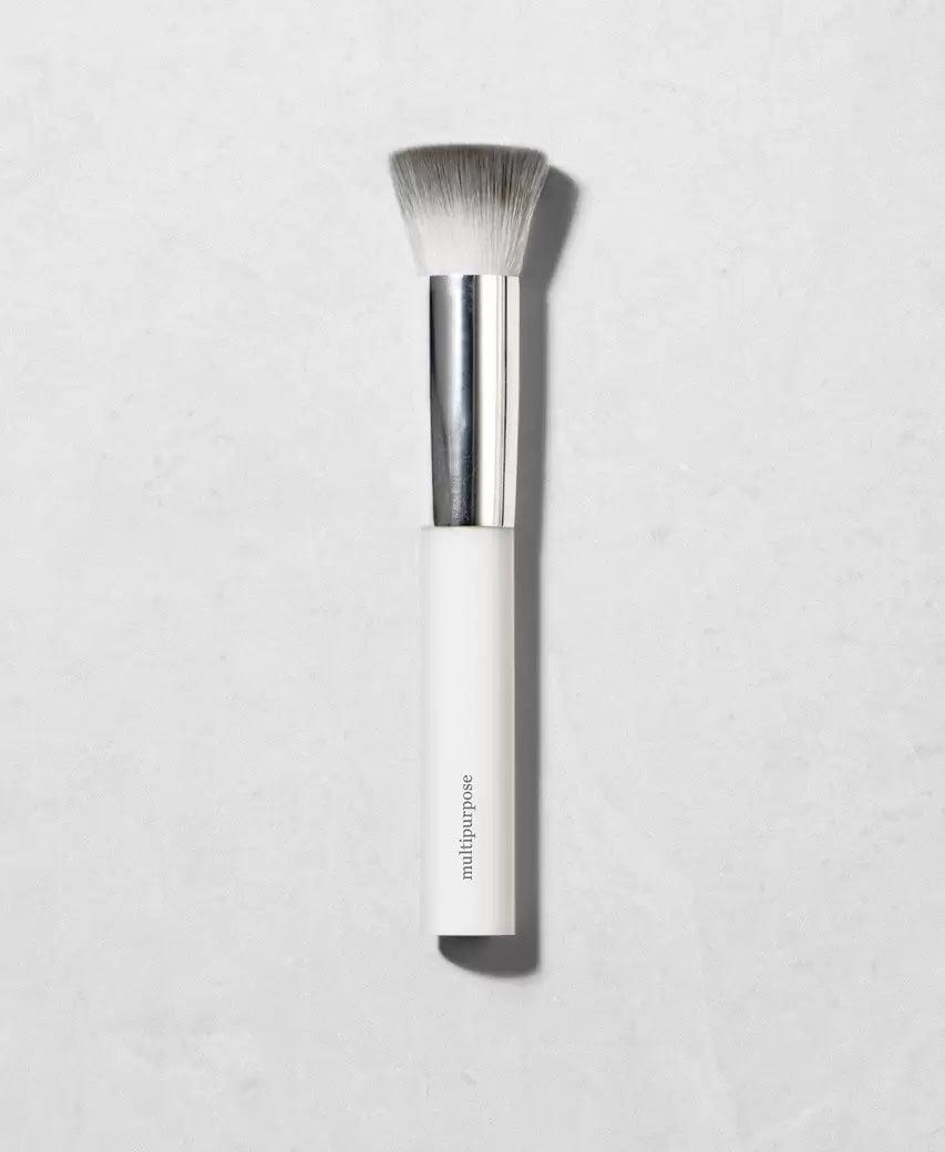 Ere Perez Eco Vegan Multipurpose Brush vor weißem Hintergrund.