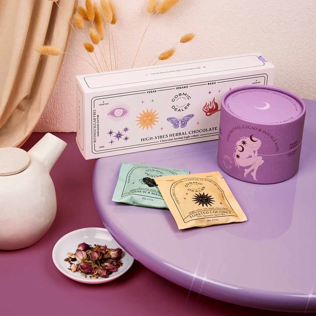 FILL MY HEART WITH FLOWERS - Cacao & Double Rose - Ayurvedischer Kräutertee - COSMIC DEALER North Glow