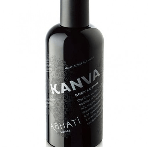 Nahaufnahme der Abhati Suisse Kanva Bodylotion Pumpflasche.