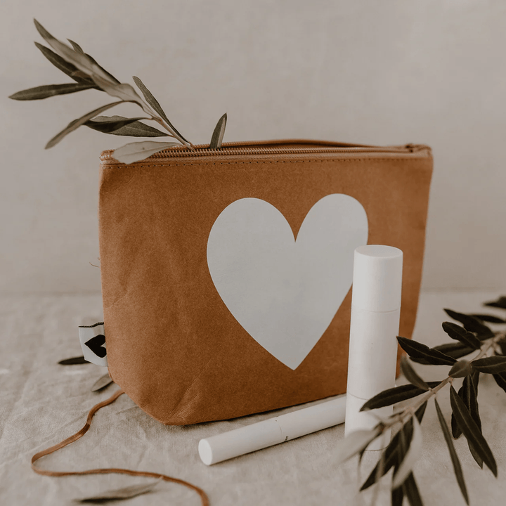 Kosmetiktasche Herz - braun, aus waschbaren Papier
