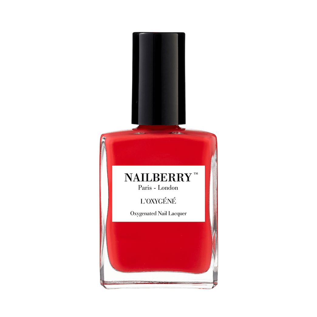 Nailberry Nagellackflasche Pop My Berry vor weißem Hintergrund.