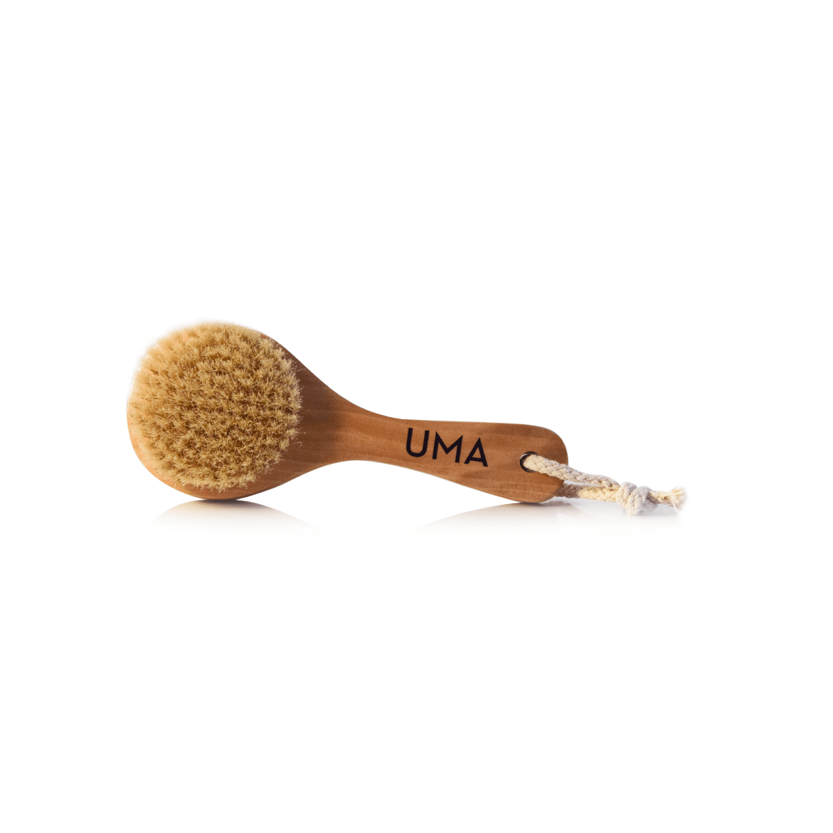 Frontalansicht UMA Lymphatic Detox Dry Brush vor weißem Hintergrund.