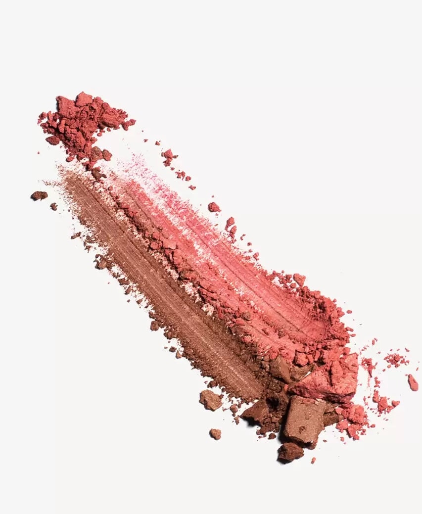 Farb- und Texturbeispiel des Rice Powder Blush & Bronzer BROOKLYN.