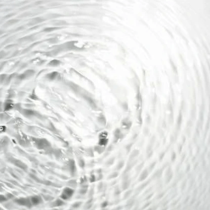 Lilfox Sandalo Toner wässrige Textur