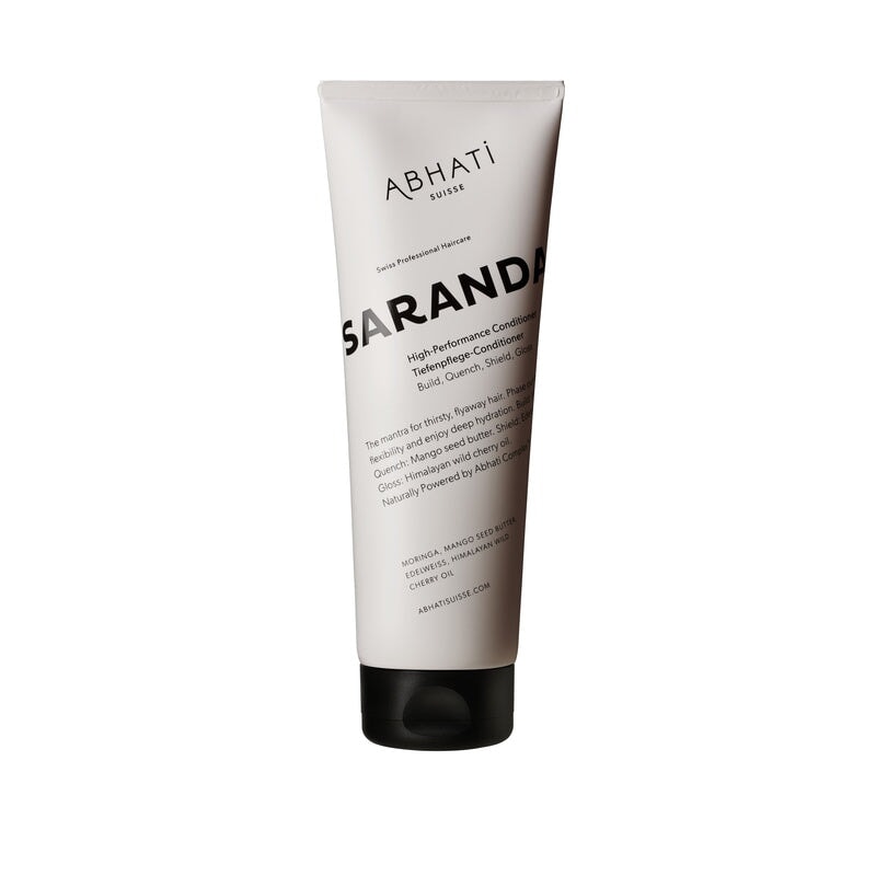 Abhati Suisse Saranda Conditioner Tube steht vor weißem Hintergrund.