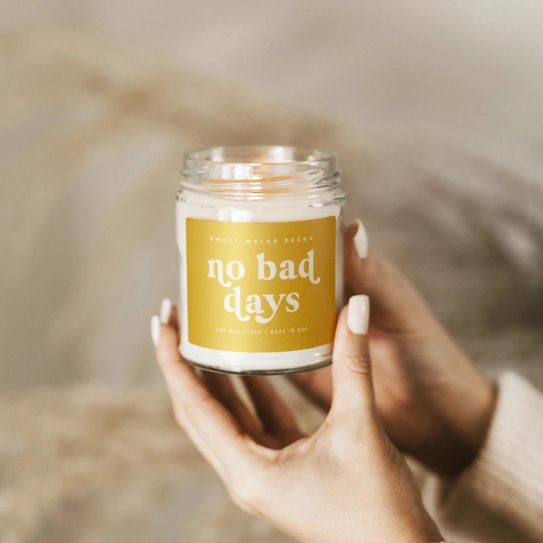 Sojawachskerze "no bad days" | Sweet Water Decor North Glow
