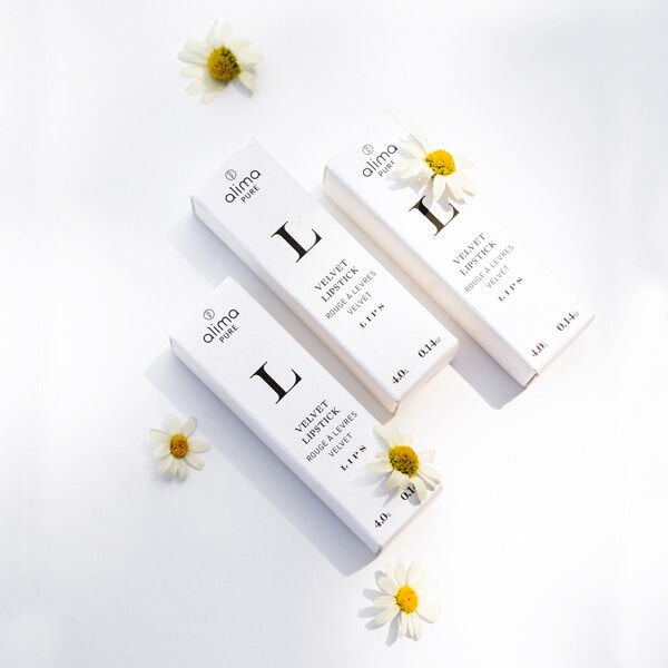 Velvet Lipstick - nourishing lipstick with a semi-matte finish