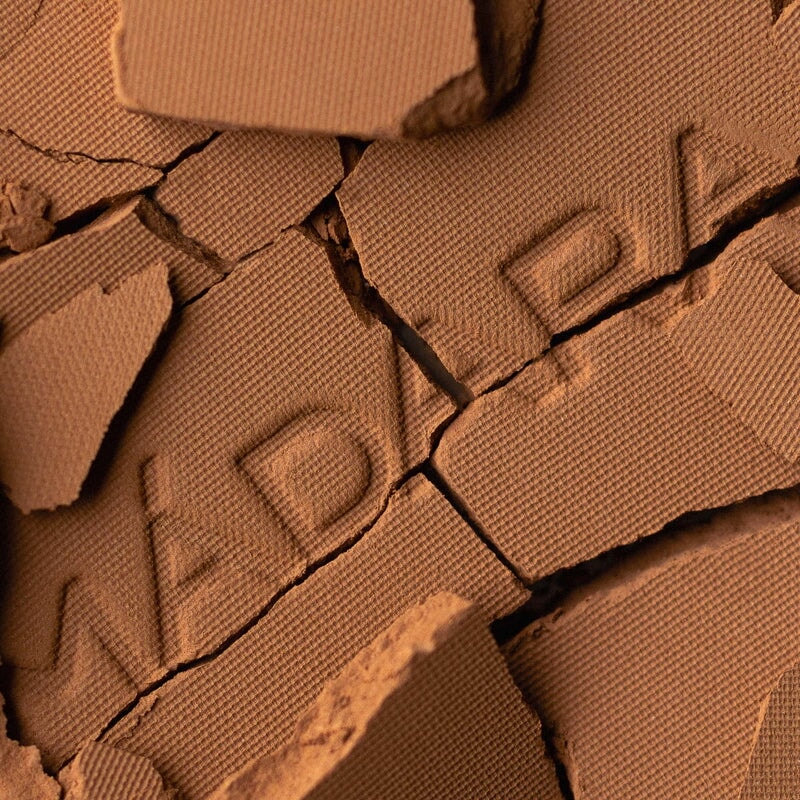 Air Equal Soft Silk Mineral Powder | Madara North Glow
