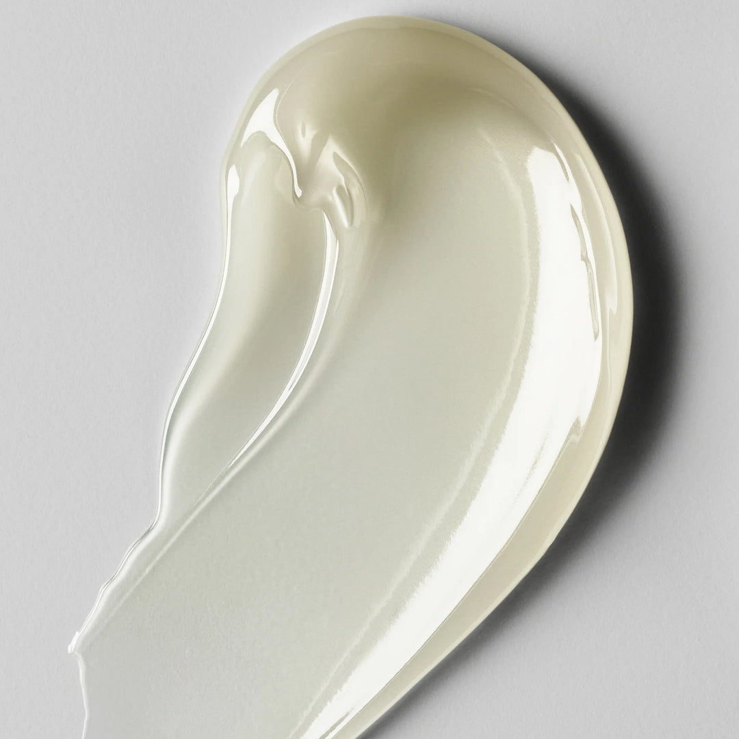 Color and texture example of the Manasi 7 Botanical Cleanser Caulis. North Glow