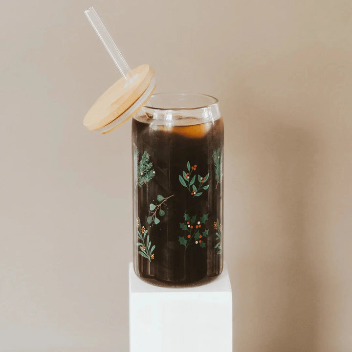 "HOLIDAY GREENERY" Can Glas Trinkglas mit Deckel und Strohhalm  | SWEET WATER DECOR