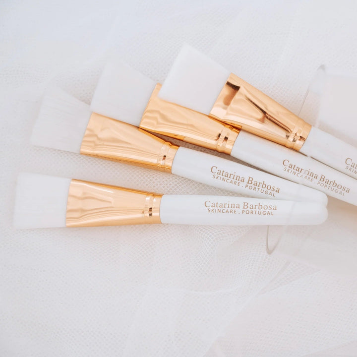 Catarina Barbosa mask brush