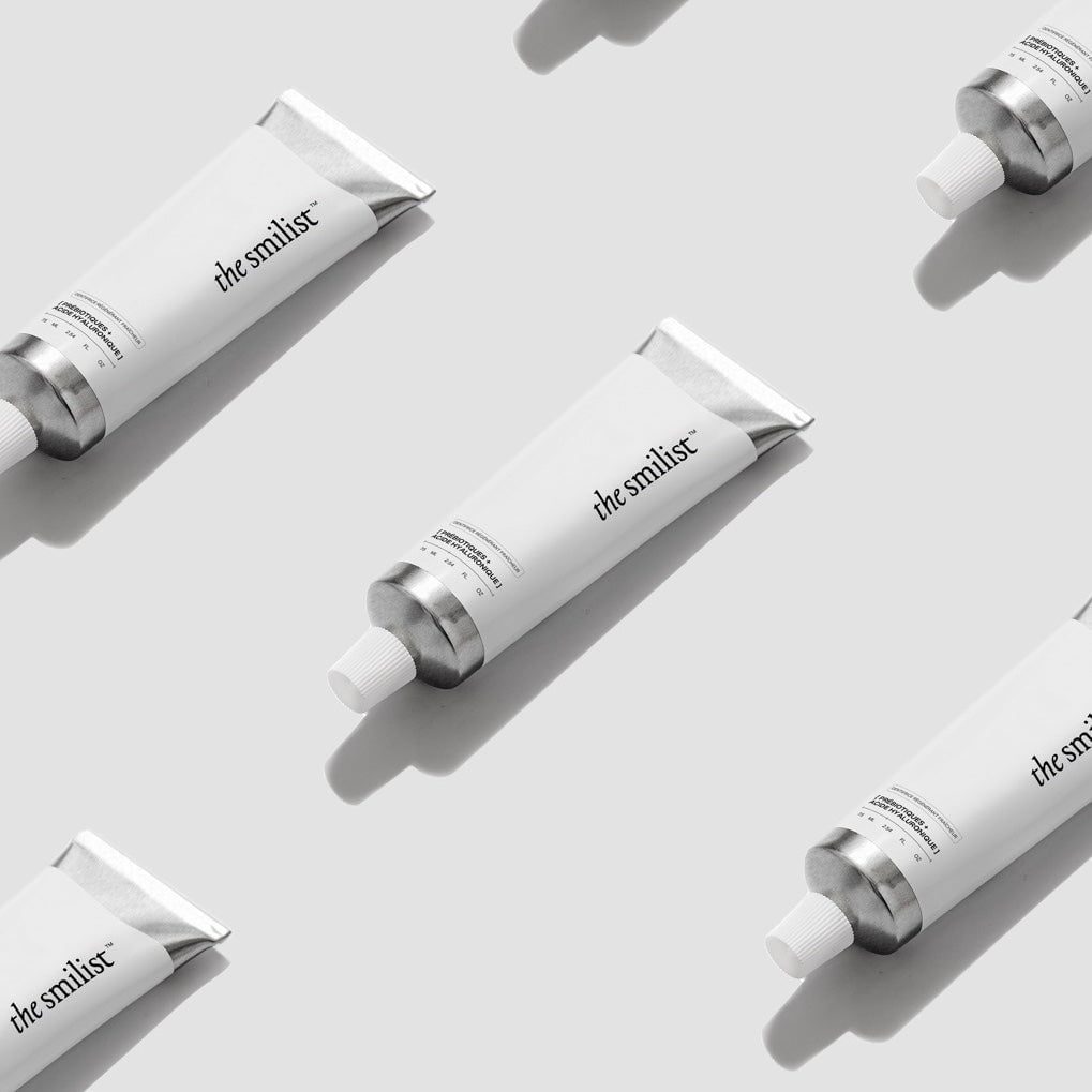 the smilist | PREBIOTICS + HYALORONIC ACID - Microbiotic Gum Care | regenerierende Zahnpasta North Glow