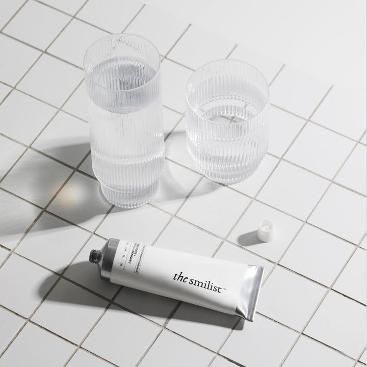 the smilist | PREBIOTICS + HYALORONIC ACID - Microbiotic Gum Care | regenerierende Zahnpasta