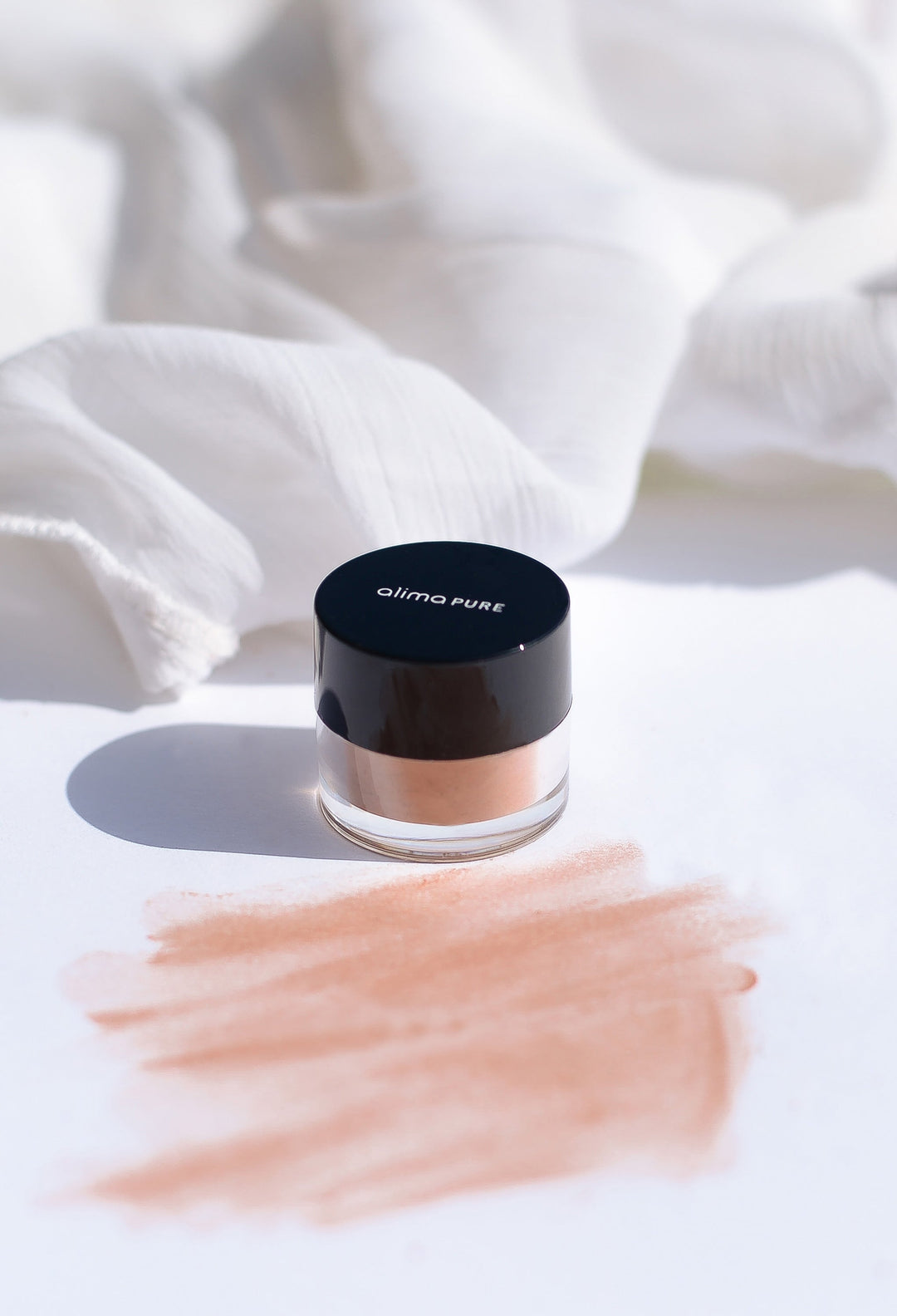 Loose Mineral Eyeshadow - with metallic, shimmering or matte finish North Glow