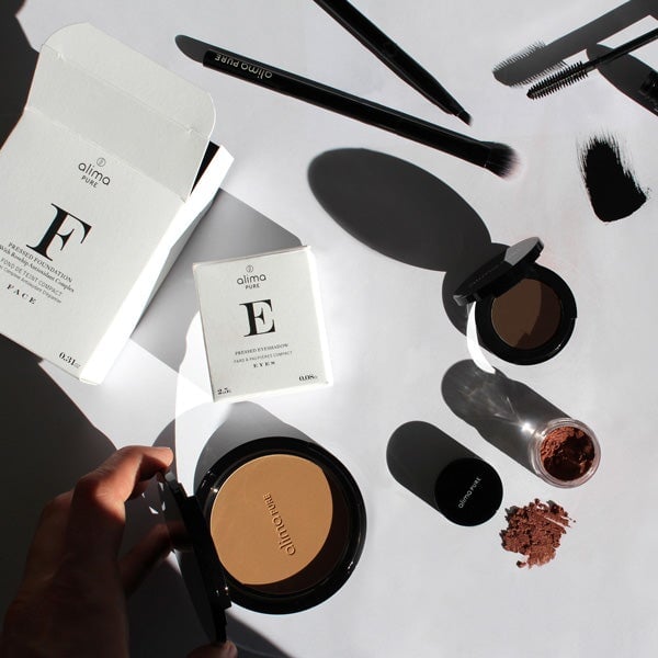 Pressed Foundation - pressed powder foundation with rosehip antioxidant complex North Glow