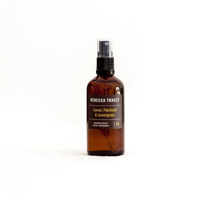 Room spray in the fragrance combination of lemon, patchouli & lemongrass