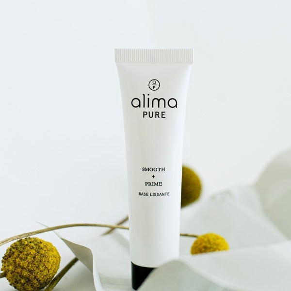 Smooth + Prime - light makeup base for better durability
